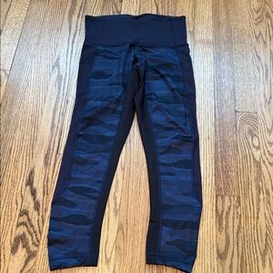 Women’s lululemon Camouflage Leggings